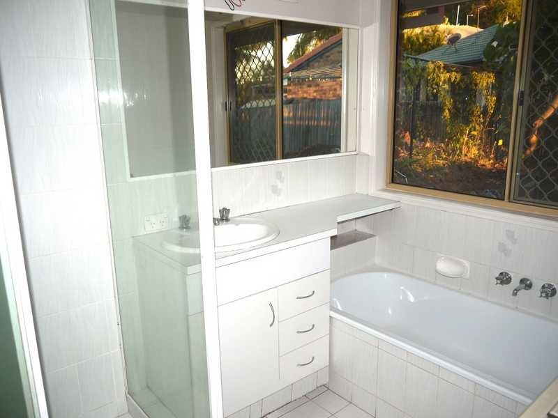 1 Bunbury Court, Elanora QLD 4221