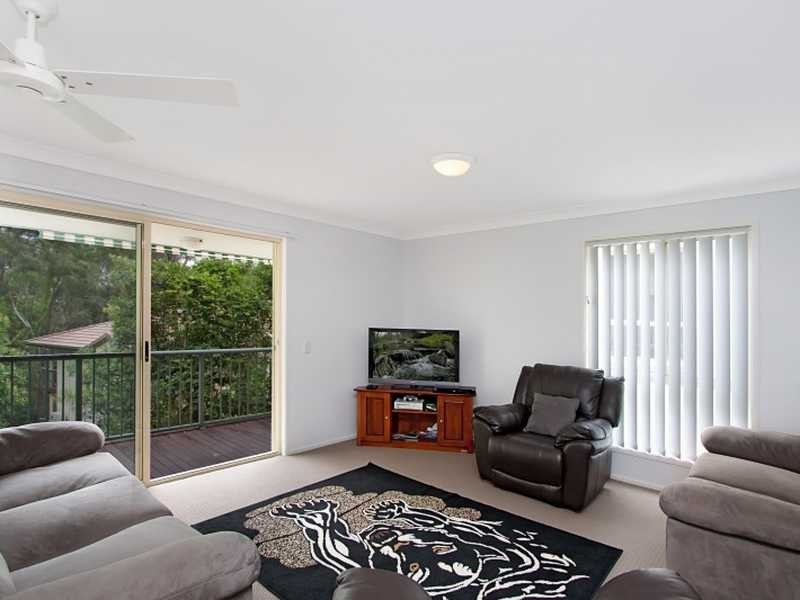 29/15 Simpsons Road, Elanora QLD 4221