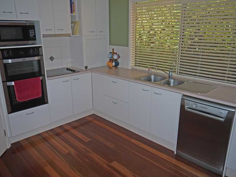 11 Numalla Street, Elanora QLD 4221