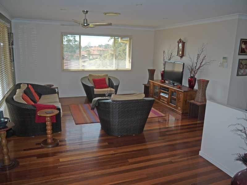 11 Numalla Street, Elanora QLD 4221