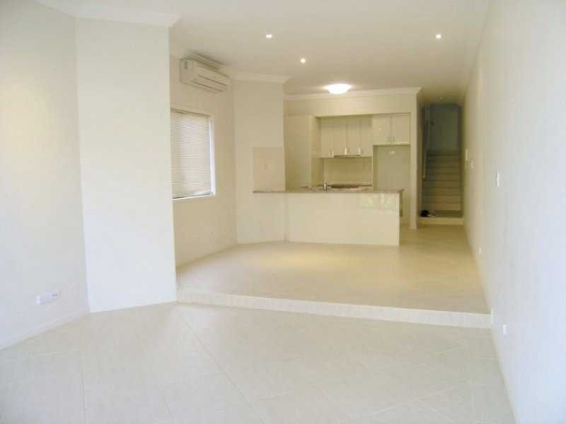 2/1358 Gold Coast Highway, Palm Beach QLD 4221