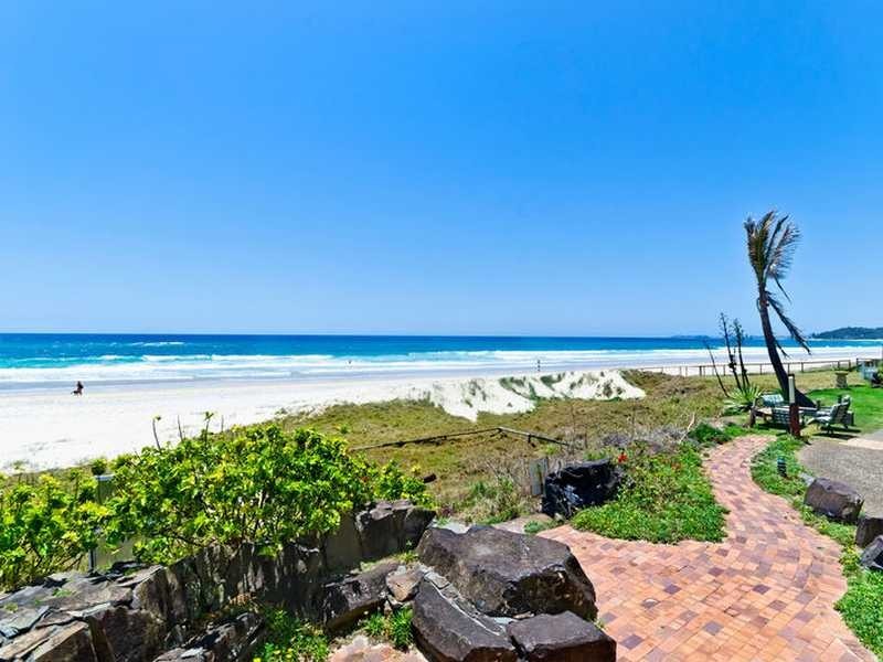 1/354 The Esplanade, Palm Beach QLD 4221