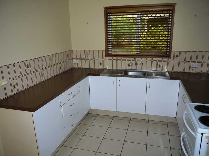 1/13 Eighth Avenue, Palm Beach QLD 4221