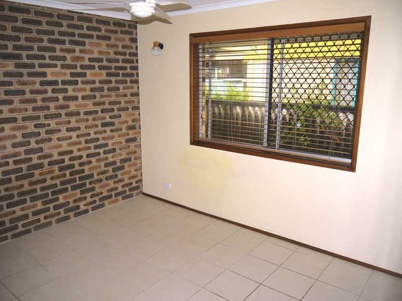 1/13 Eighth Avenue, Palm Beach QLD 4221