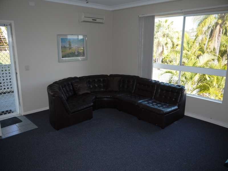 19 Kaffia Court, Elanora QLD 4221