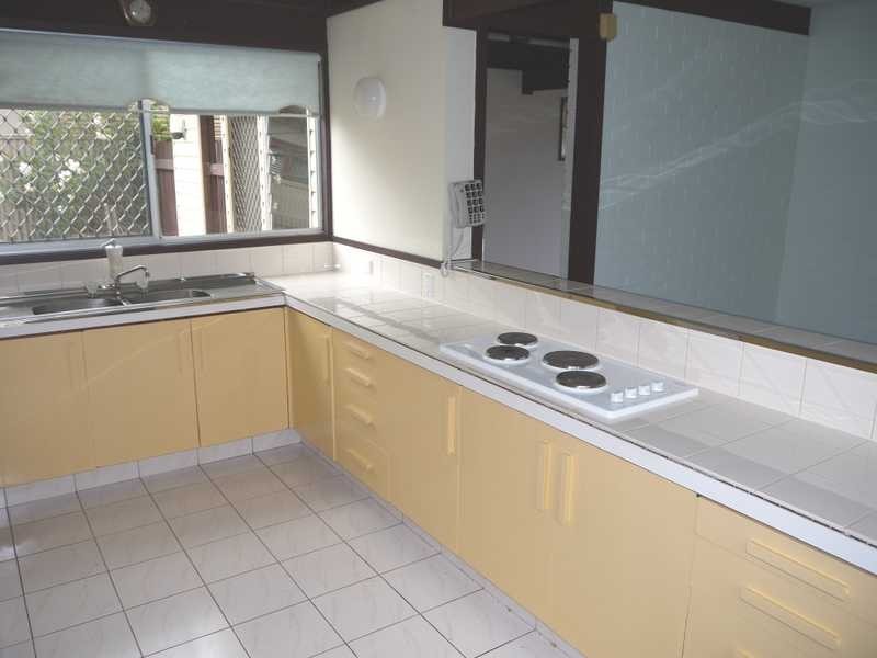 61 Mallawa Drive, Palm Beach QLD 4221