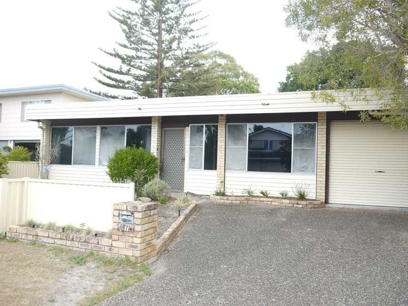 61 Mallawa Drive, Palm Beach QLD 4221