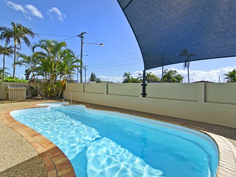 2/1 Second Avenue, Palm Beach QLD 4221