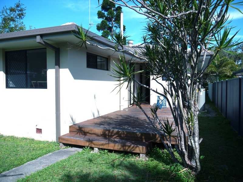 62 Leyte Avenue, Palm Beach QLD 4221