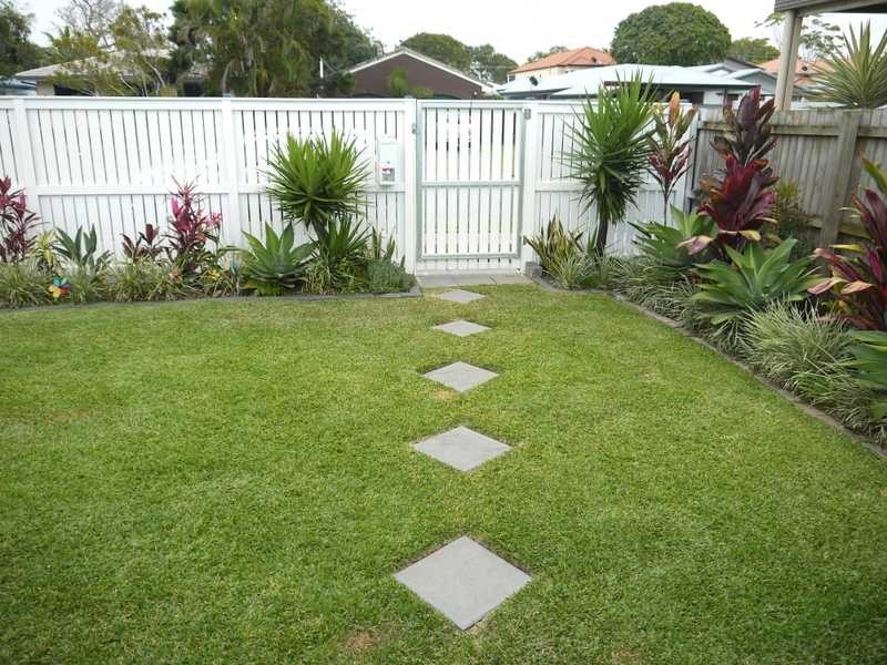 77 Leyte Avenue, Palm Beach QLD 4221