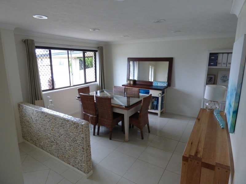 6 Diplacus Drive, Palm Beach QLD 4221