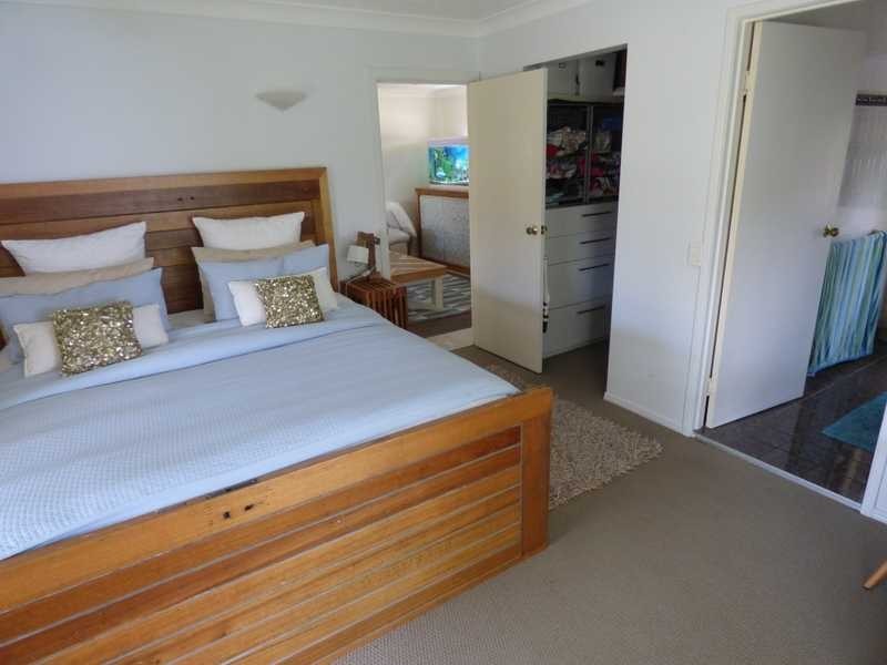 6 Diplacus Drive, Palm Beach QLD 4221