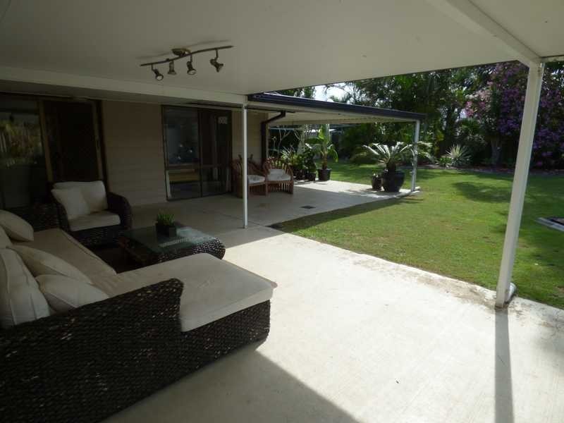 6 Diplacus Drive, Palm Beach QLD 4221