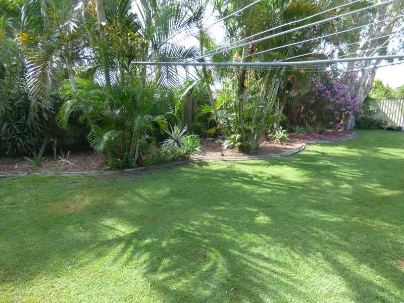 6 Diplacus Drive, Palm Beach QLD 4221