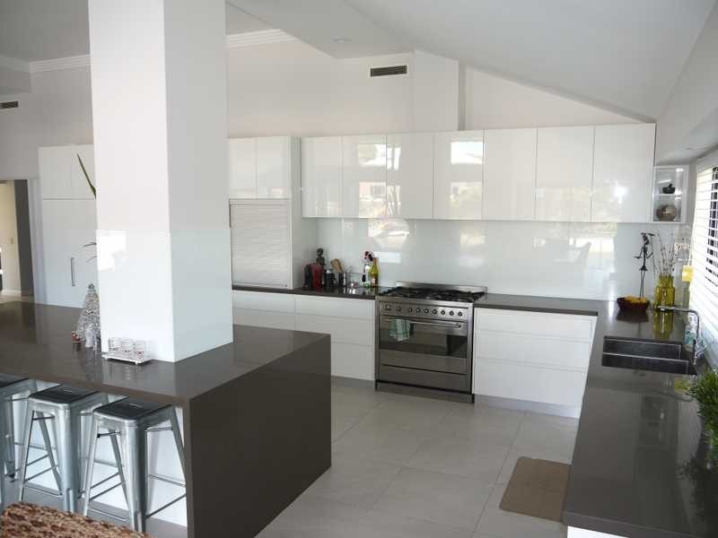 12 Mackerel Court, Palm Beach QLD 4221