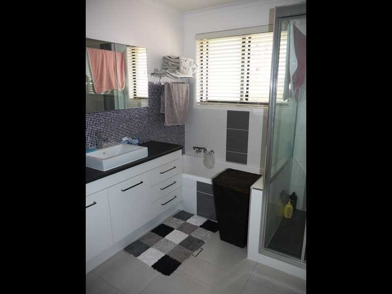 2/12 Marlin Court, Palm Beach QLD 4221