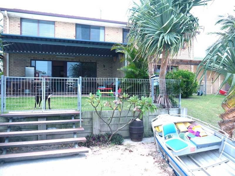 2/12 Marlin Court, Palm Beach QLD 4221