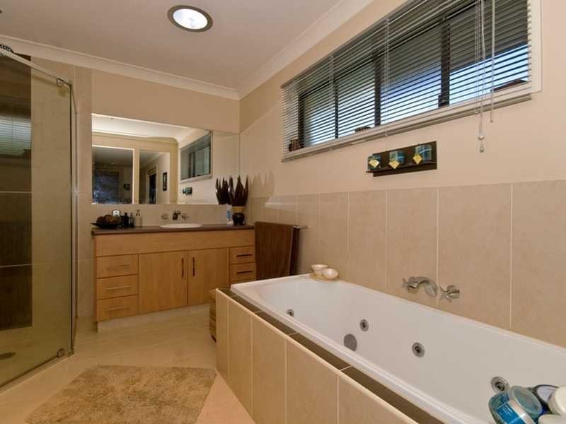 210 Mallawa Drive, Palm Beach QLD 4221