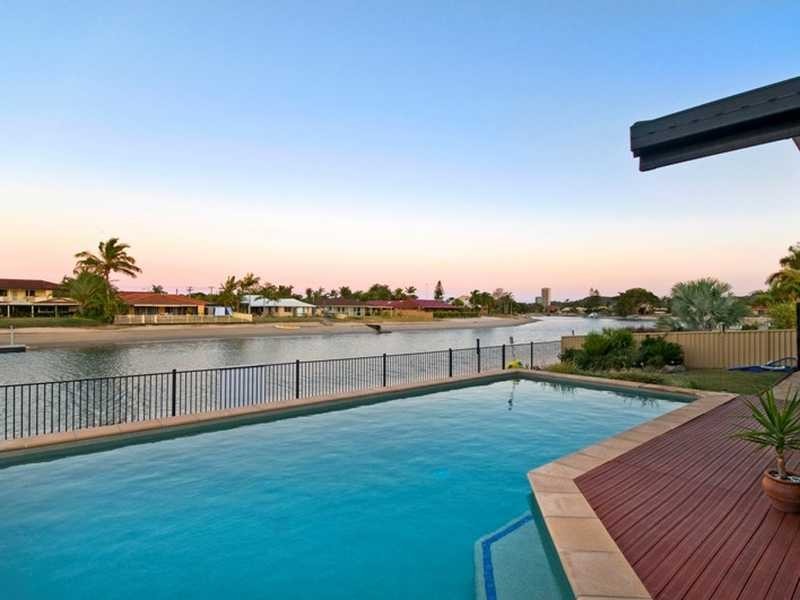 210 Mallawa Drive, Palm Beach QLD 4221