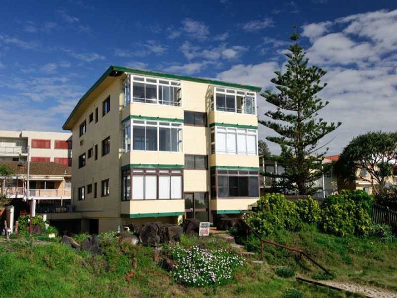 2/354 The Esplanade, Palm Beach QLD 4221