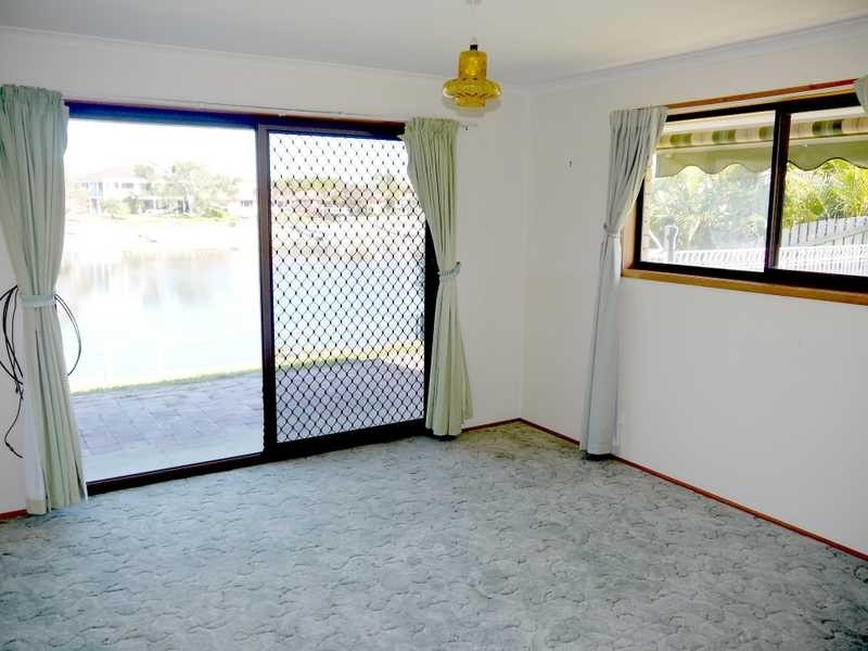 136 Melaleuca Drive, Palm Beach QLD 4221