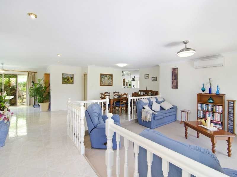 43 Saffron Street, Elanora QLD 4221