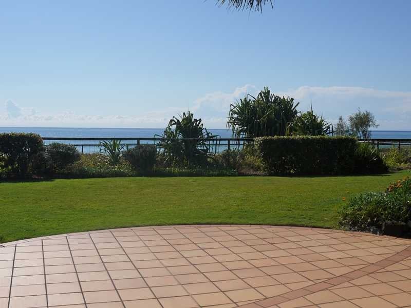1 Twenty First Avenue, Palm Beach QLD 4221