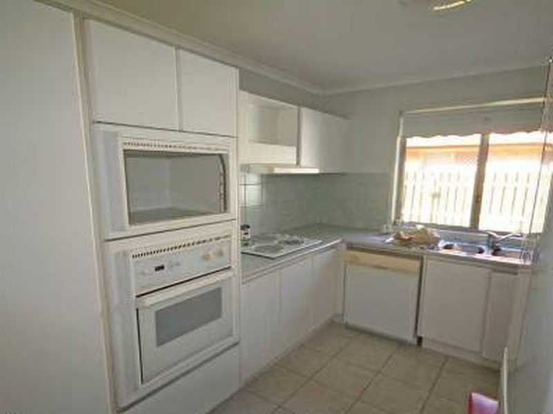 17 Waterdown Drive, Elanora QLD 4221