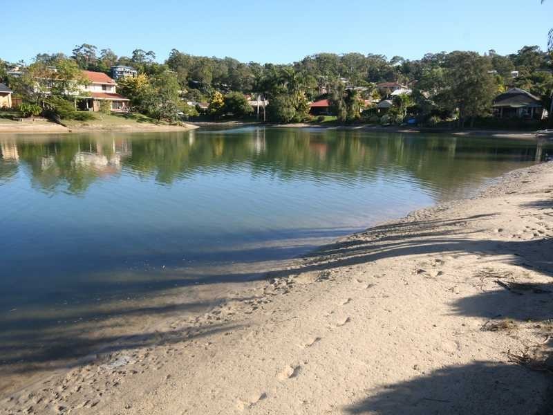 17 Waterdown Drive, Elanora QLD 4221