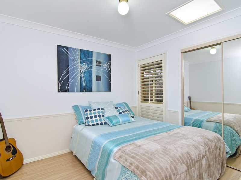 242 Nineteenth Avenue, Elanora QLD 4221