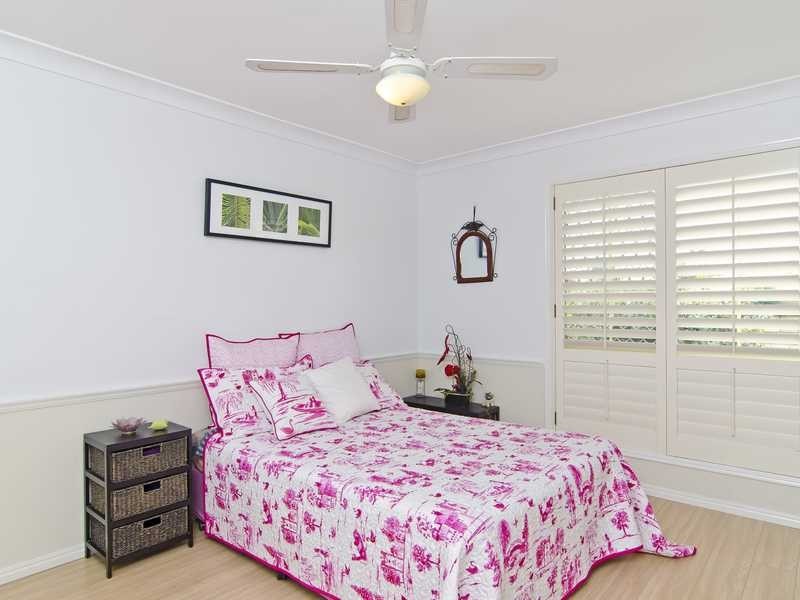 242 Nineteenth Avenue, Elanora QLD 4221