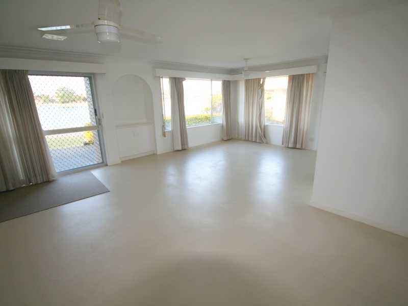 174 Mallawa Drive, Palm Beach QLD 4221