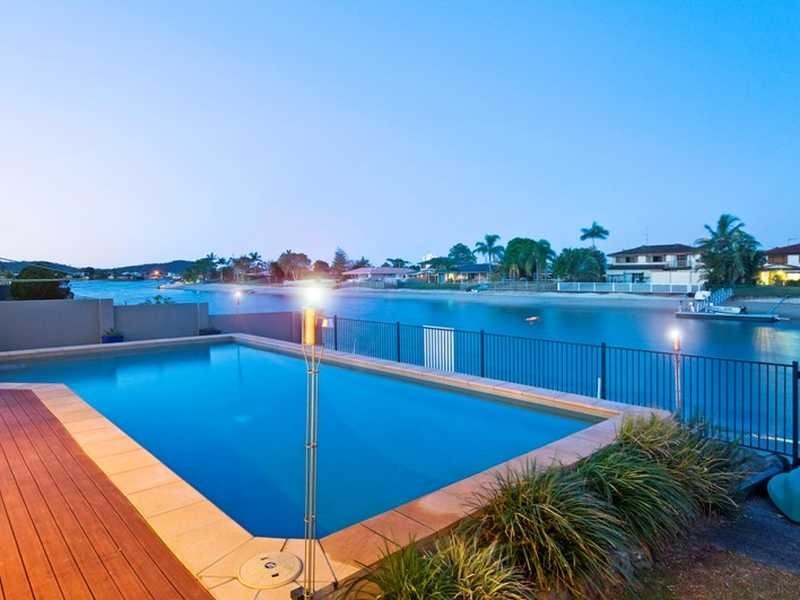 210 Mallawa Drive, Palm Beach QLD 4221