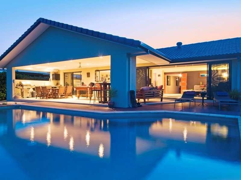 210 Mallawa Drive, Palm Beach QLD 4221