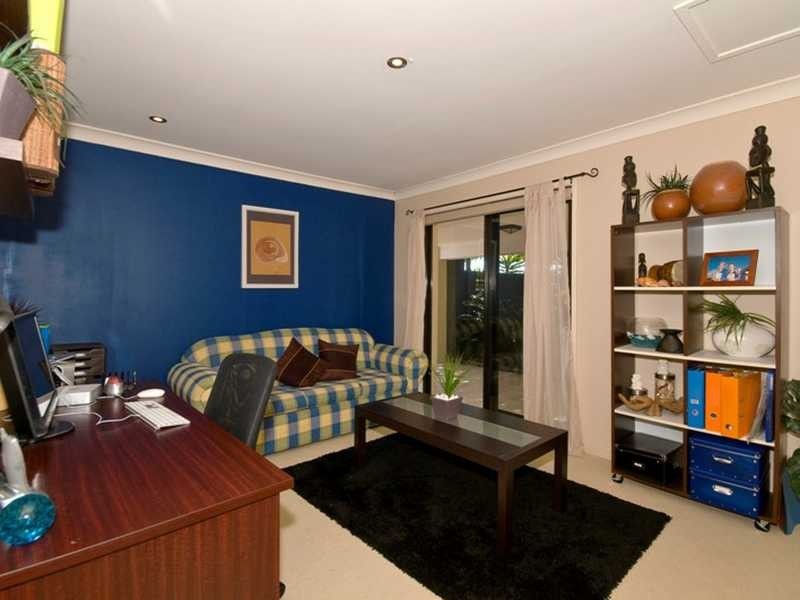 210 Mallawa Drive, Palm Beach QLD 4221