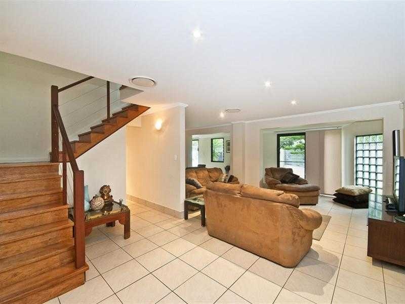 48 First Avenue, Palm Beach QLD 4221