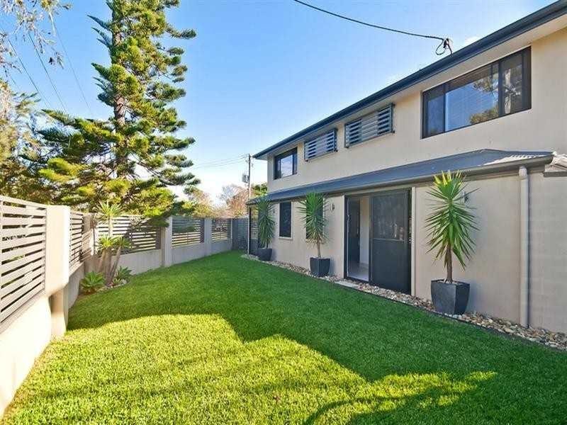 48 First Avenue, Palm Beach QLD 4221