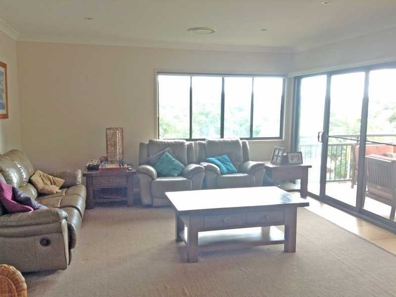 24 Forest Drive, Elanora QLD 4221