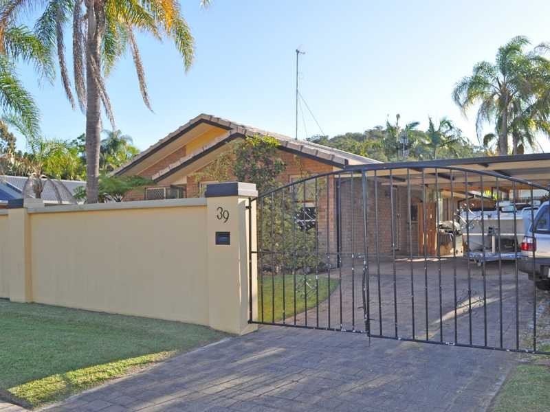 39 Galleon Way, Currumbin Waters QLD 4223