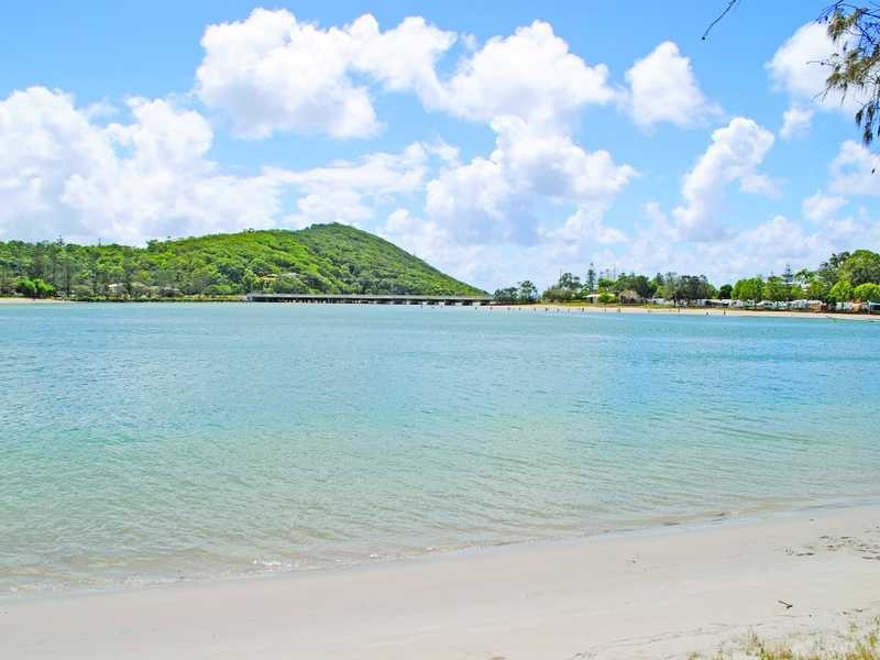Unit 2/32 Murlong Crescent, Palm Beach QLD 4221