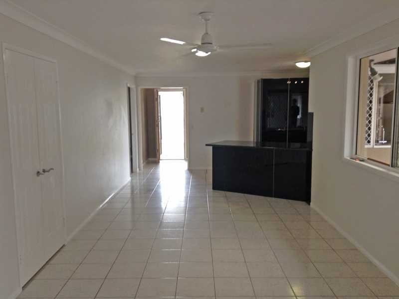 6 Bergamont Street, Elanora QLD 4221