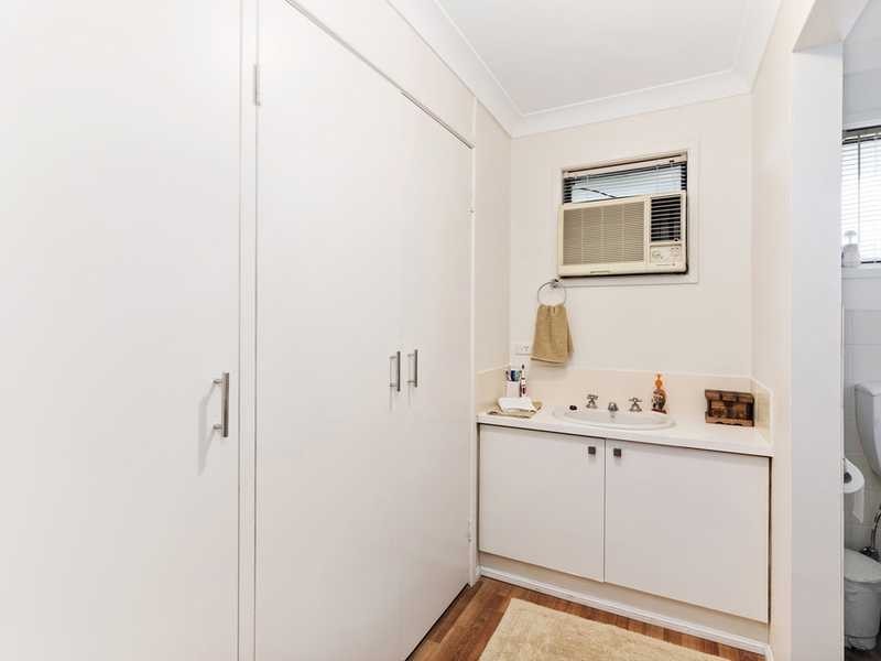 20 Barklya Place, Palm Beach QLD 4221