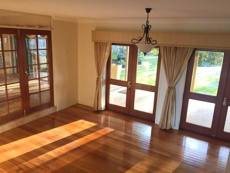 13 Westminster Boulevard, Elanora QLD 4221