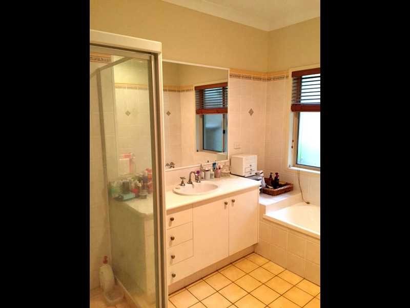 13 Westminster Boulevard, Elanora QLD 4221