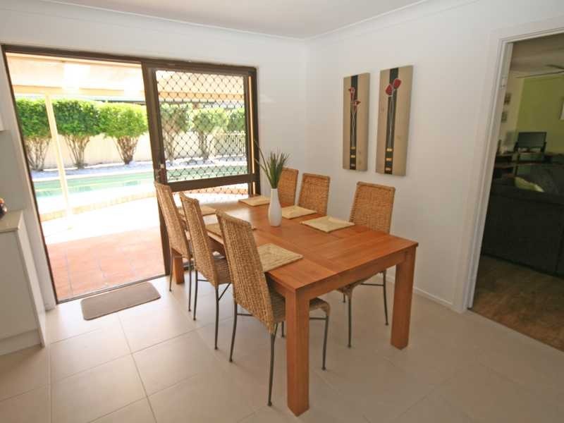 225 Mallawa Drive, Palm Beach QLD 4221