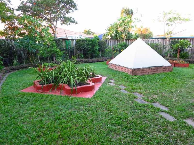 21 Seafoam Close, Varsity Lakes QLD 4227