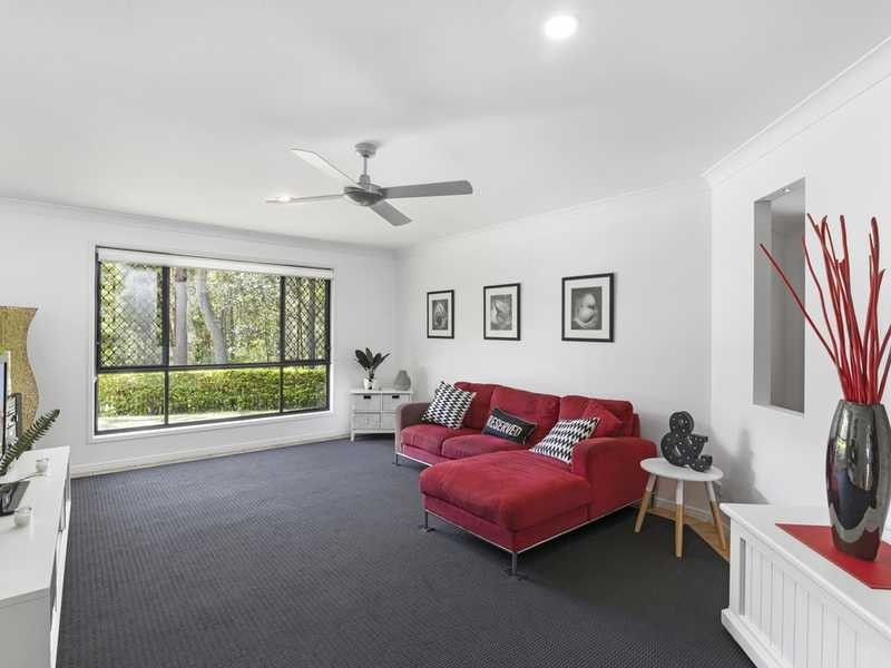 28 Calcita  Avenue, Elanora QLD 4221