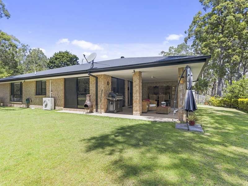 28 Calcita  Avenue, Elanora QLD 4221