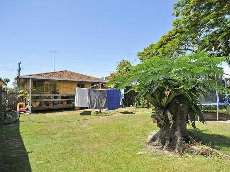 39 Palm Beach Avenue, Palm Beach QLD 4221