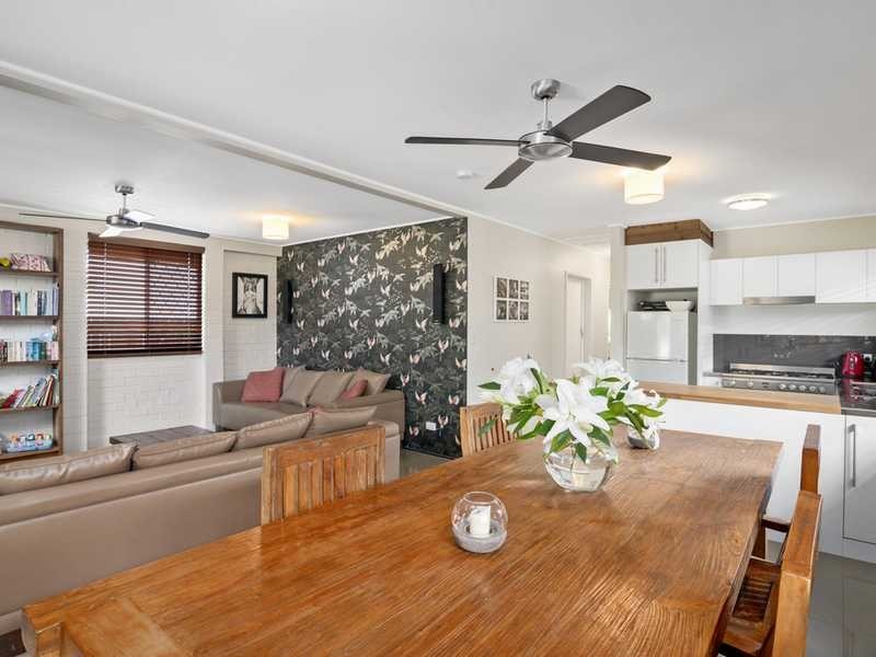 430 Cypress Terrace North, Palm Beach QLD 4221